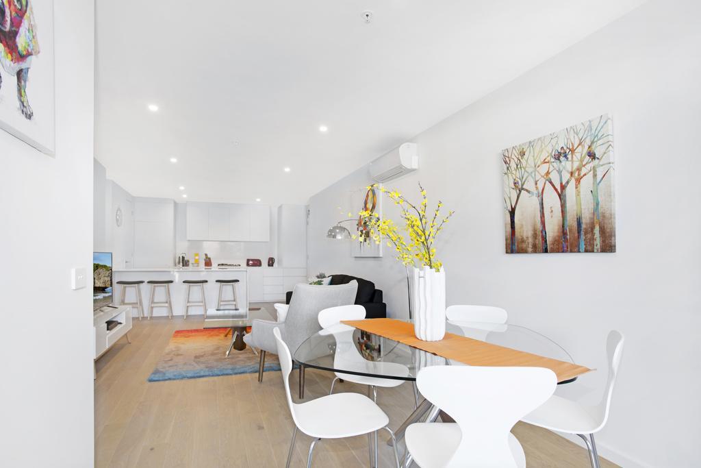 ☆ Heart Of St Kilda ☆ Infinity Pool+Parking+Wifi Apartment เมลเบิร์น ภายนอก รูปภาพ